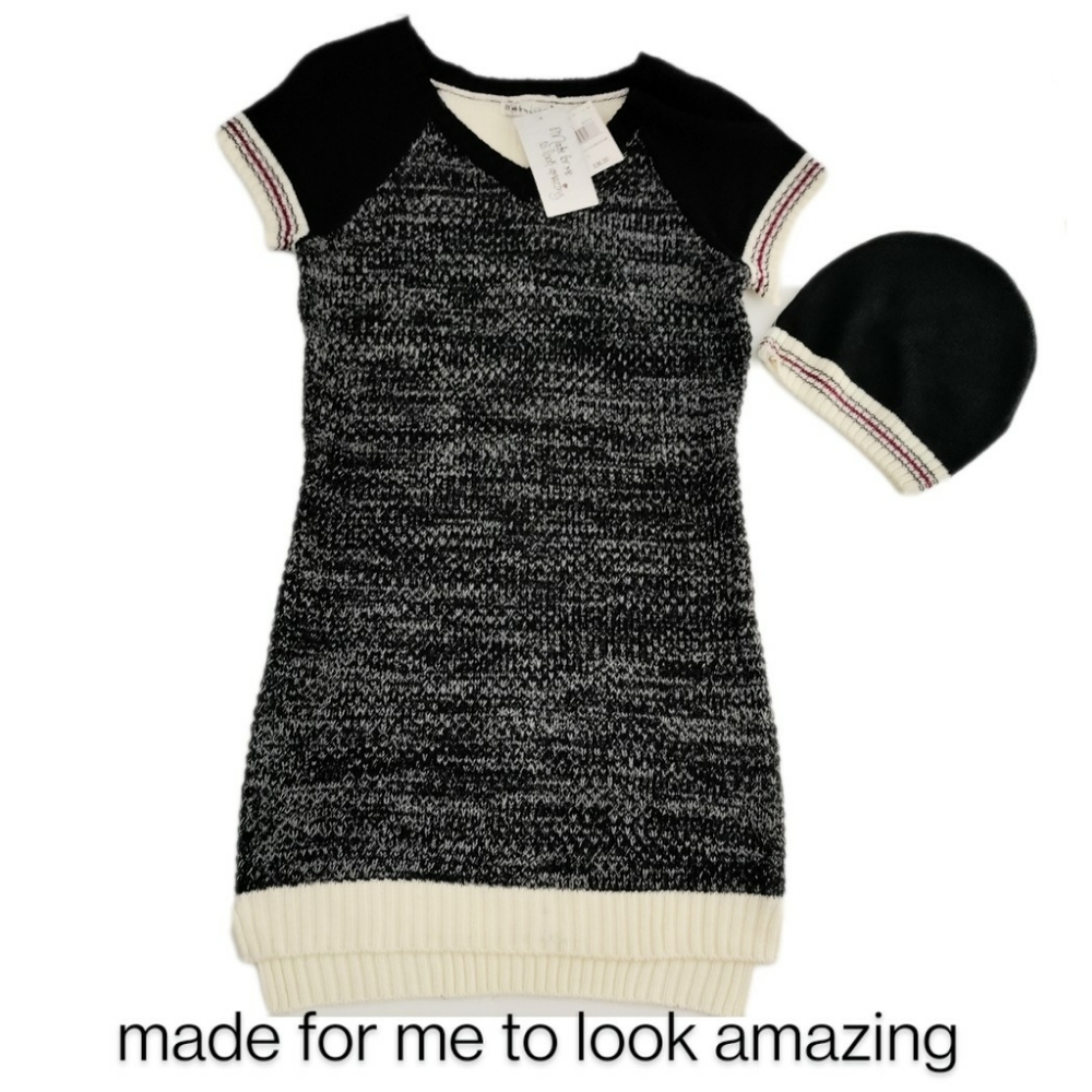 New Collegiate Cap Sleeve V-Neck Long Sweater with Beanie Black Cream XL